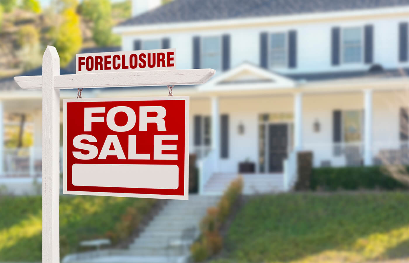 What Is a Foreclosure? - Experian